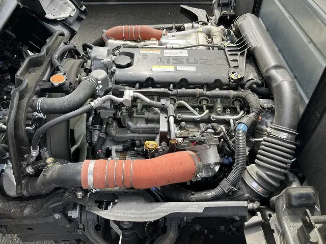 いすゞ エルフ 2TG-NJR88AF(2WD)の写真16