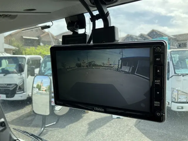 いすゞ エルフ 2TG-NJR88AF(2WD)の写真42