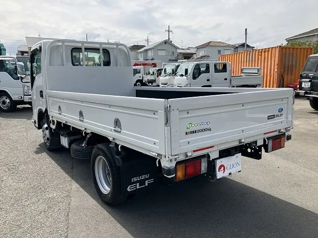いすゞ エルフ 2TG-NJR88AF(2WD)の写真6