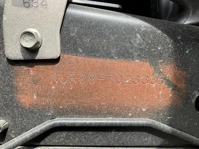 いすゞ エルフ 2TG-NJR88AF(2WD)の写真21