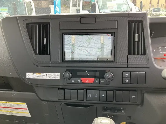 いすゞ エルフ 2TG-NJR88AF(2WD)の写真35