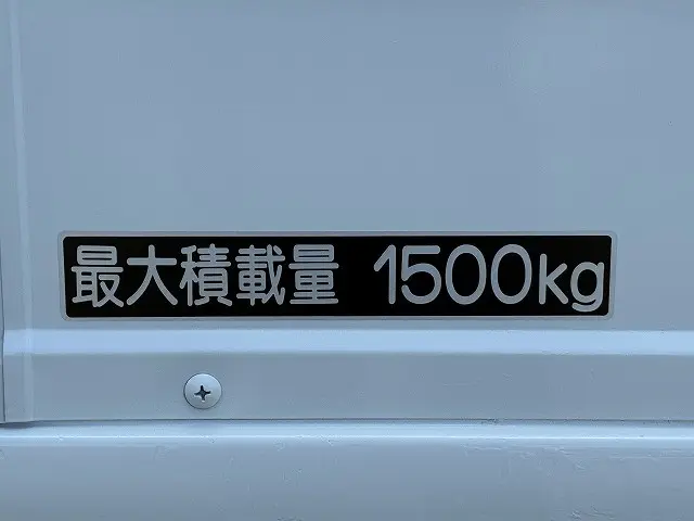 いすゞ エルフ TRG-NHR85A(2WD)の写真9
