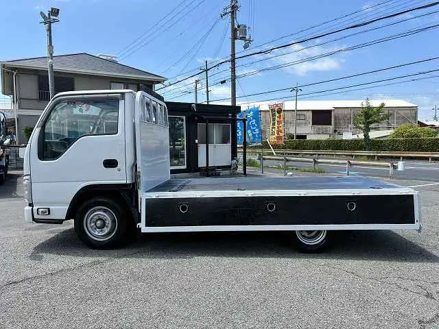 いすゞ エルフ TRG-NHR85A(2WD)の写真12