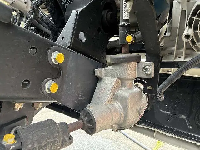 いすゞ エルフ TRG-NHR85A(2WD)の写真18