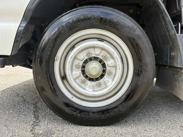 いすゞ エルフ TRG-NHR85A(2WD)の写真30