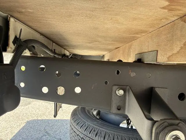 いすゞ エルフ TRG-NHR85A(2WD)の写真45