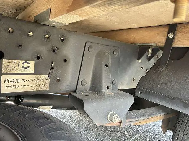 いすゞ エルフ TRG-NHR85A(2WD)の写真48