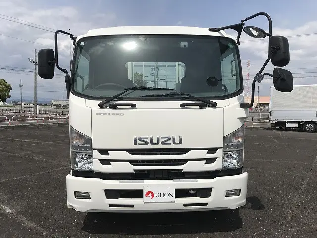 いすゞ フォワード 2RG-FRR90S2(2WD)の写真2