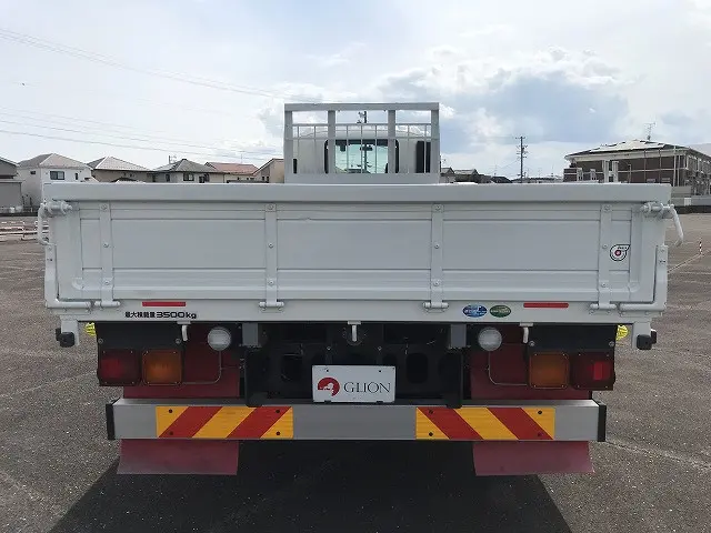 いすゞ フォワード 2RG-FRR90S2(2WD)の写真7
