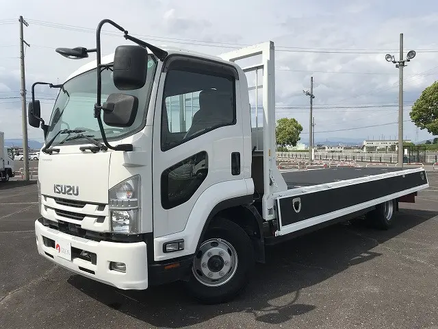 いすゞ フォワード 2RG-FRR90S2(2WD)の写真9
