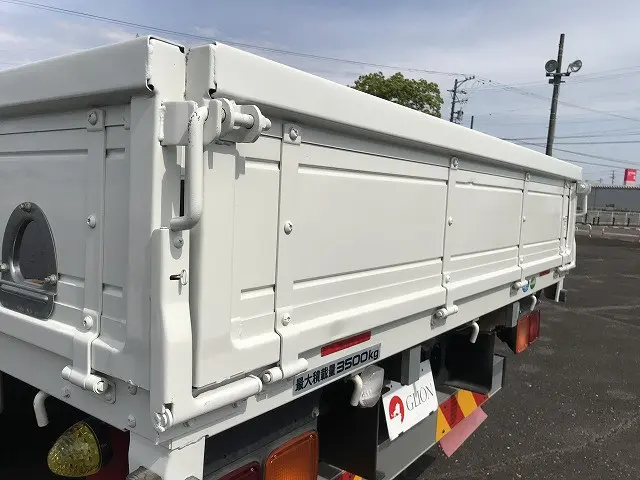 いすゞ フォワード 2RG-FRR90S2(2WD)の写真27