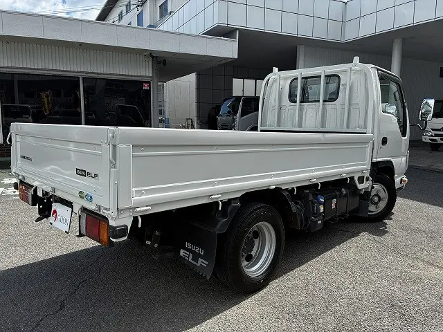 いすゞ エルフ 2RG-NJR88A(2WD)の写真8