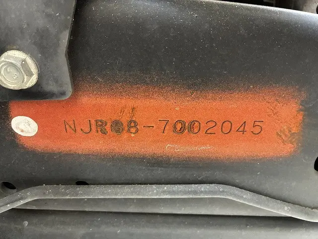 いすゞ エルフ 2RG-NJR88A(2WD)の写真17