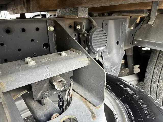 いすゞ エルフ 2RG-NJR88A(2WD)の写真35