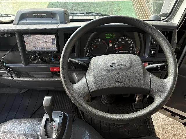 いすゞ エルフ 2RG-NJR88A(2WD)の写真44