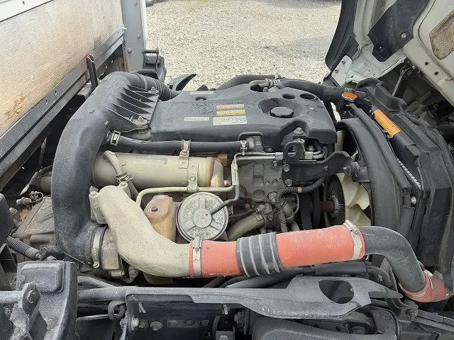 いすゞ エルフ BKG-NMR85AR(2WD)の写真25