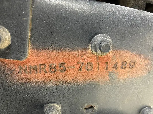 いすゞ エルフ BKG-NMR85AR(2WD)の写真27