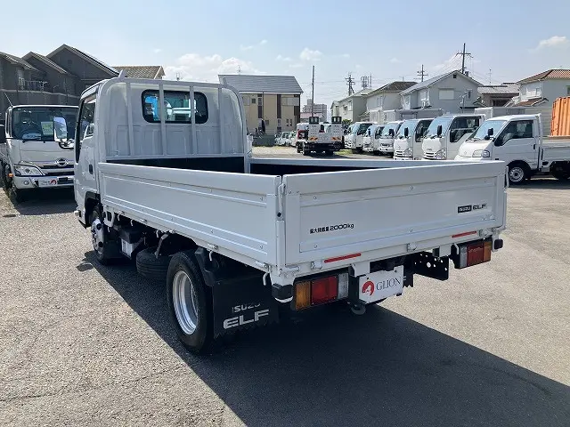 いすゞ エルフ 2RG-NJR88A(2WD)の写真6