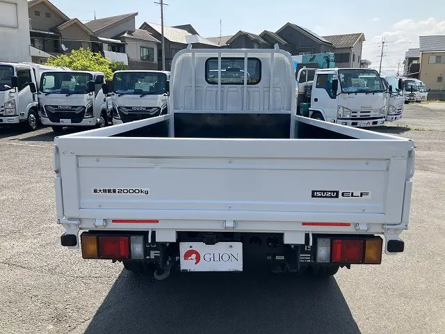 いすゞ エルフ 2RG-NJR88A(2WD)の写真7