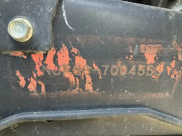 いすゞ エルフ 2RG-NJR88A(2WD)の写真21
