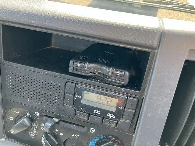 いすゞ エルフ 2RG-NJR88A(2WD)の写真41