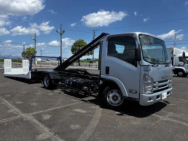 いすゞ エルフ 2RG-NPR88AN(2WD)の写真3