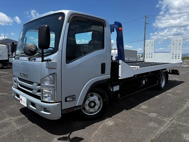 いすゞ エルフ 2RG-NPR88AN(2WD)の写真9