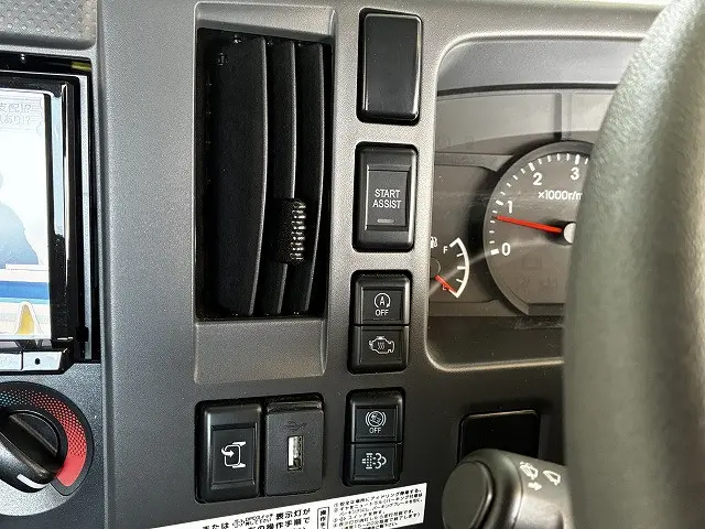 いすゞ エルフ 2RG-NPR88AN(2WD)の写真35