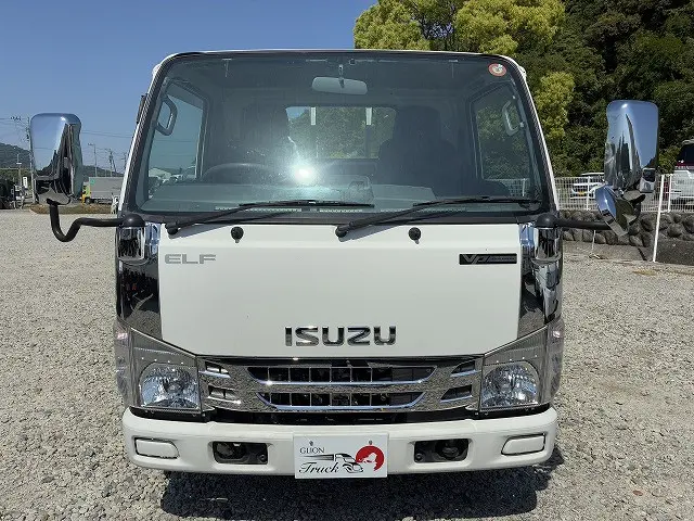 いすゞ エルフ 2RG-NJR88A(2WD)の写真2