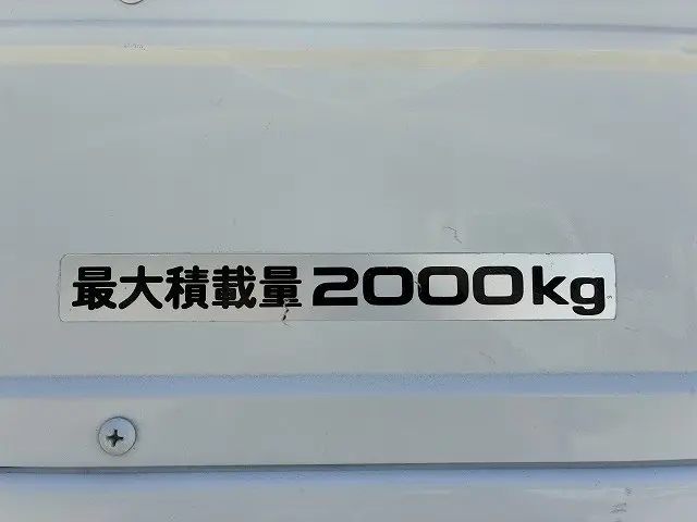 いすゞ エルフ 2RG-NJR88A(2WD)の写真42