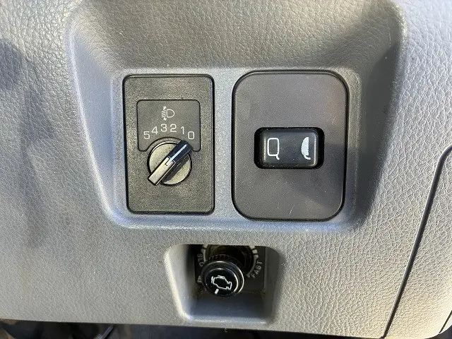 三菱 キャンター PA-FE82DG(2WD)の写真39