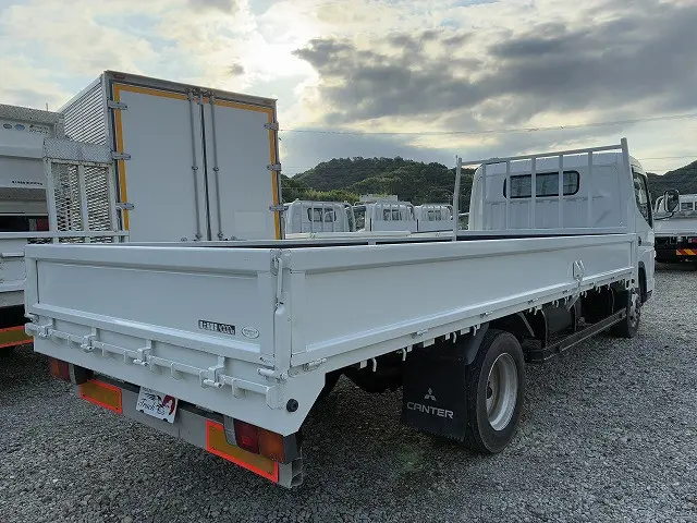 三菱 キャンター PA-FE83DGY(2WD)の写真8