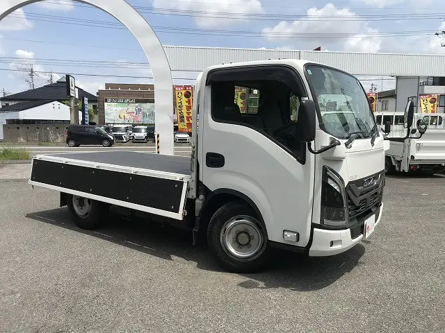 いすゞ エルフ 2TG-NJR88AF(2WD)の写真10