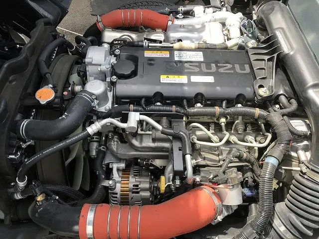 いすゞ エルフ 2TG-NJR88AF(2WD)の写真18