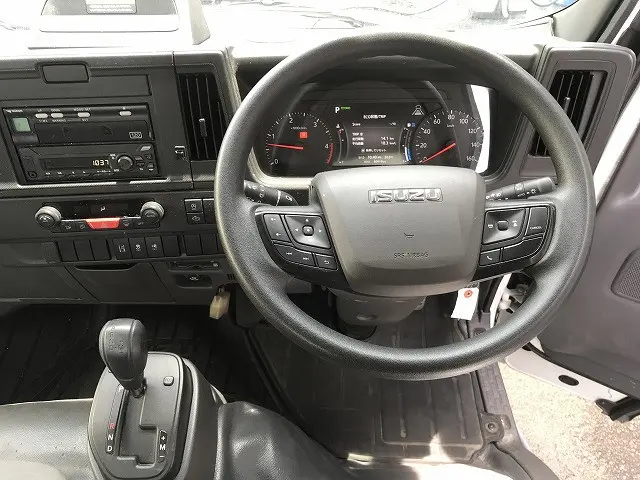 いすゞ エルフ 2TG-NJR88AF(2WD)の写真34