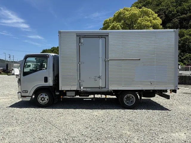 いすゞ エルフ 2RG-NPR88AN(2WD)の写真4