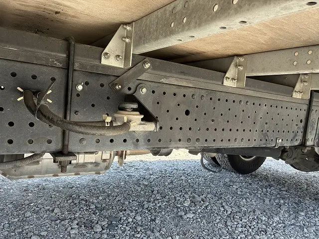 いすゞ エルフ 2RG-NPR88AN(2WD)の写真29