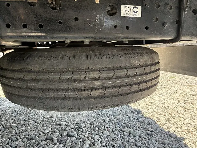 いすゞ エルフ 2RG-NPR88AN(2WD)の写真31