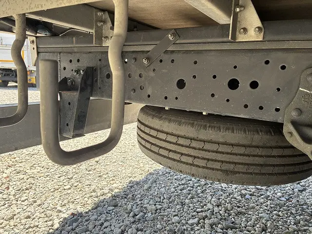 いすゞ エルフ 2RG-NPR88AN(2WD)の写真33