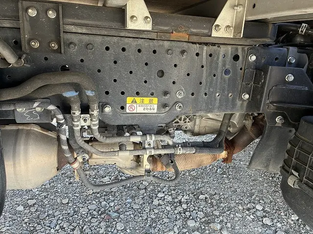 いすゞ エルフ 2RG-NPR88AN(2WD)の写真35
