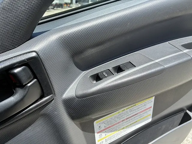 いすゞ エルフ 2RG-NPR88AN(2WD)の写真39