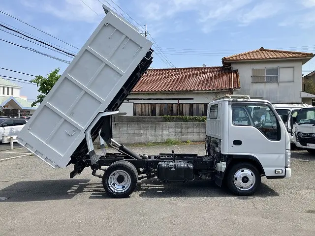 いすゞ エルフ TPG-NJR85AN(2WD)の写真5