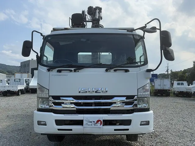 いすゞ フォワード LKG-FTR90S2(2WD)の写真2
