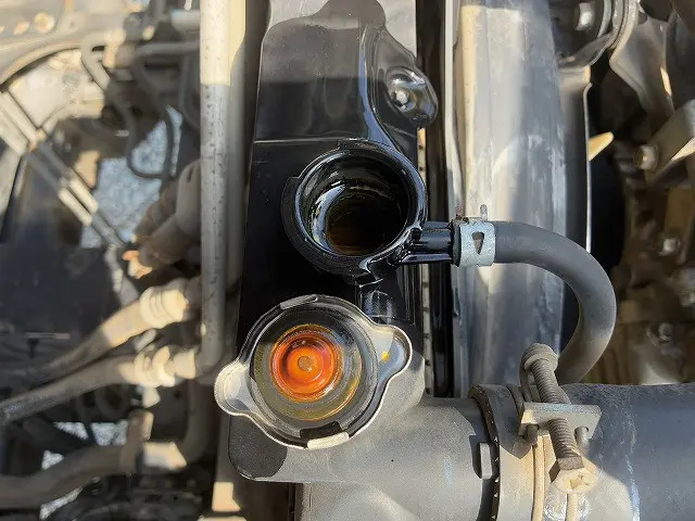 いすゞ フォワード LKG-FTR90S2(2WD)の写真23