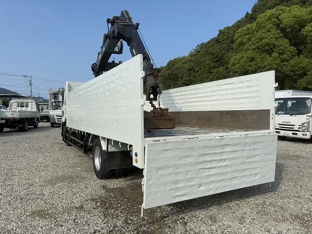 いすゞ フォワード LKG-FTR90S2(2WD)の写真30