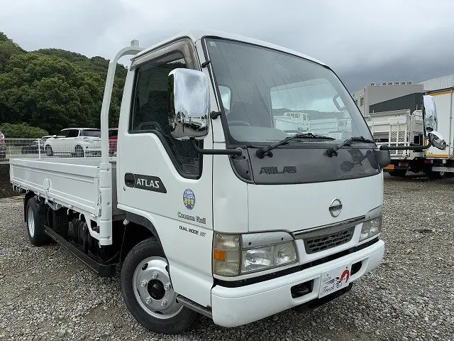 日産 アトラス KR-AKR81LAR(2WD)の写真3