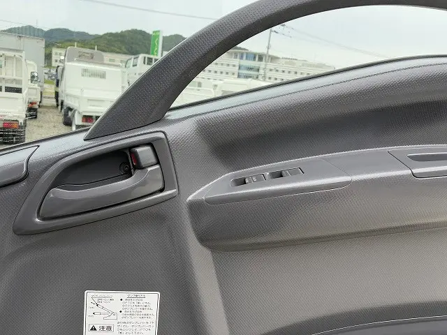 いすゞ フォワード PKG-FRR90S1(2WD)の写真40