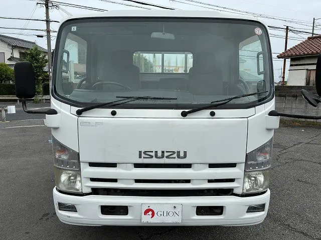 いすゞ エルフ BDG-NPR85AR(2WD)の写真2