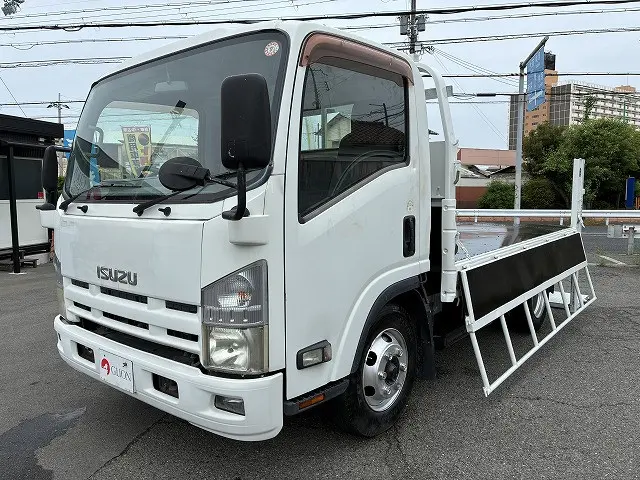 いすゞ エルフ BDG-NPR85AR(2WD)の写真9