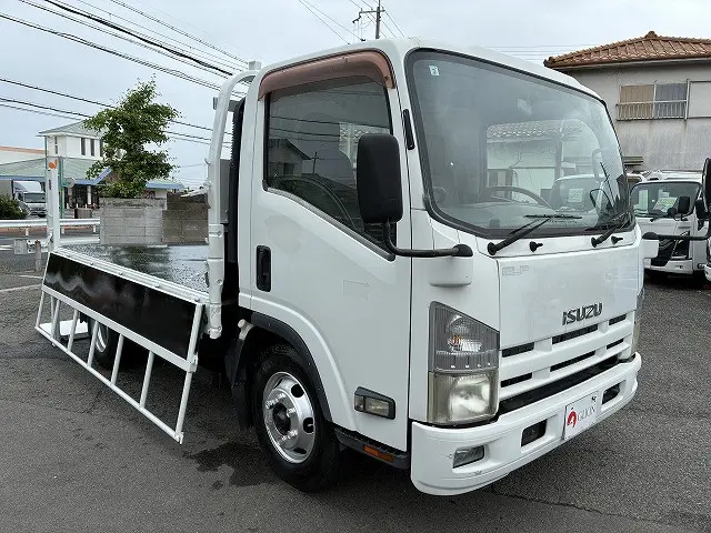 いすゞ エルフ BDG-NPR85AR(2WD)の写真10